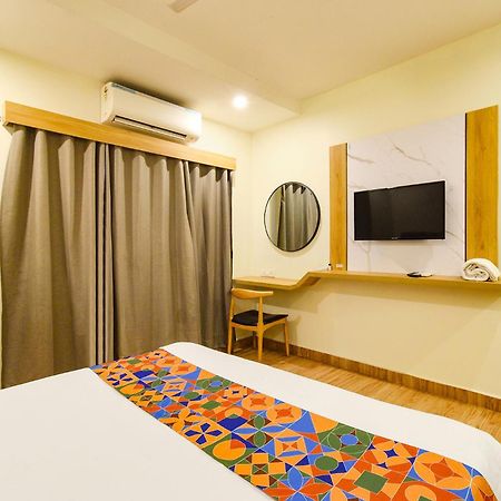 Fabhotel White Ridge - Kondapur Kondapur  Экстерьер фото