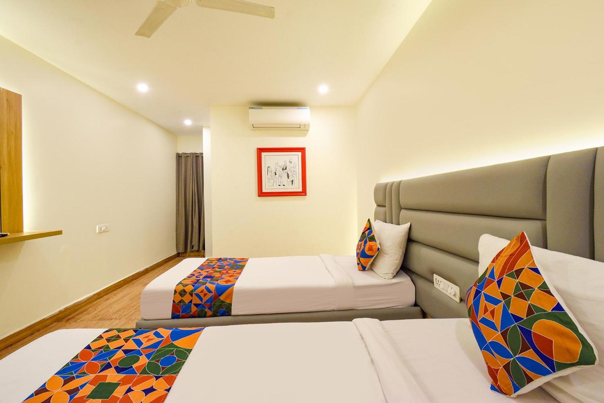 Fabhotel White Ridge - Kondapur Kondapur  Экстерьер фото
