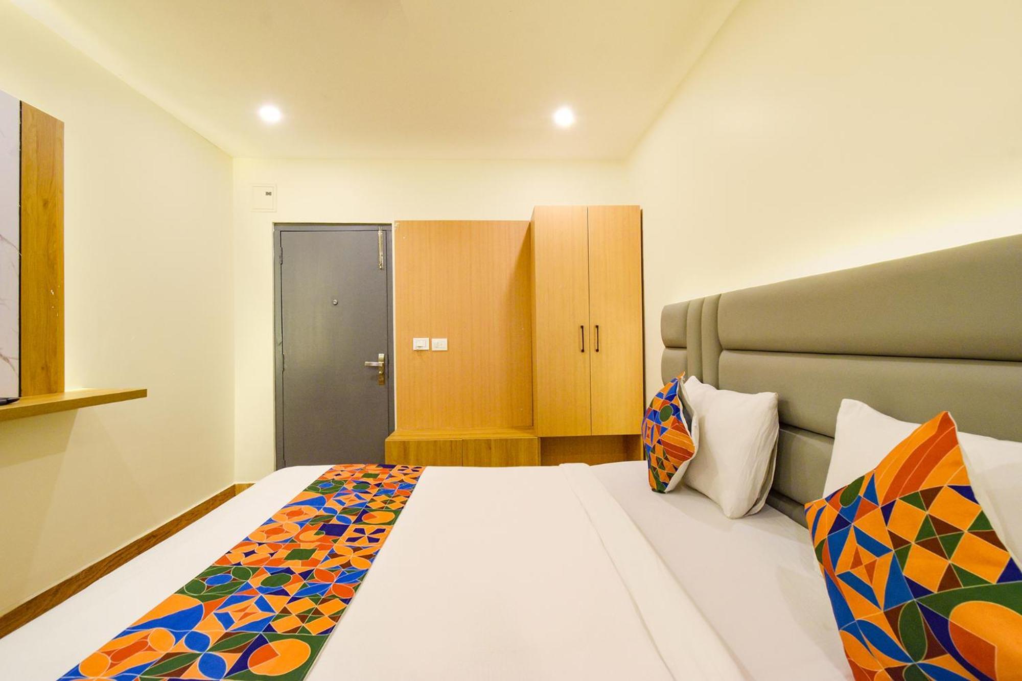Fabhotel White Ridge - Kondapur Kondapur  Экстерьер фото